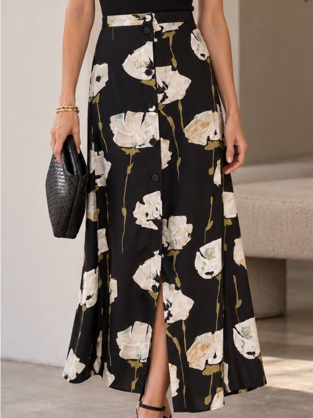 Lafayette 148 New York Resort 2017 Collection Black Floral Silk Button-Up Skirt
